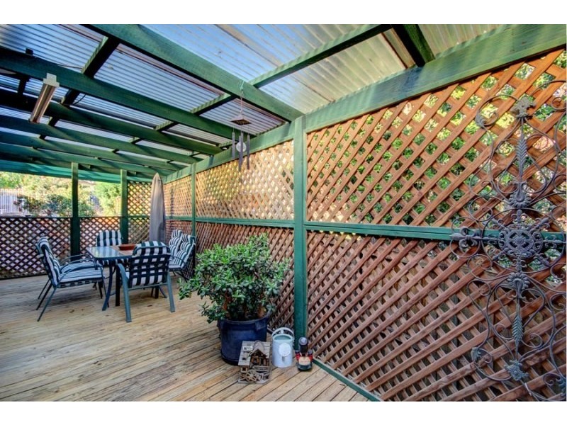 37 Borrowdale Close, Albion Park NSW 2527