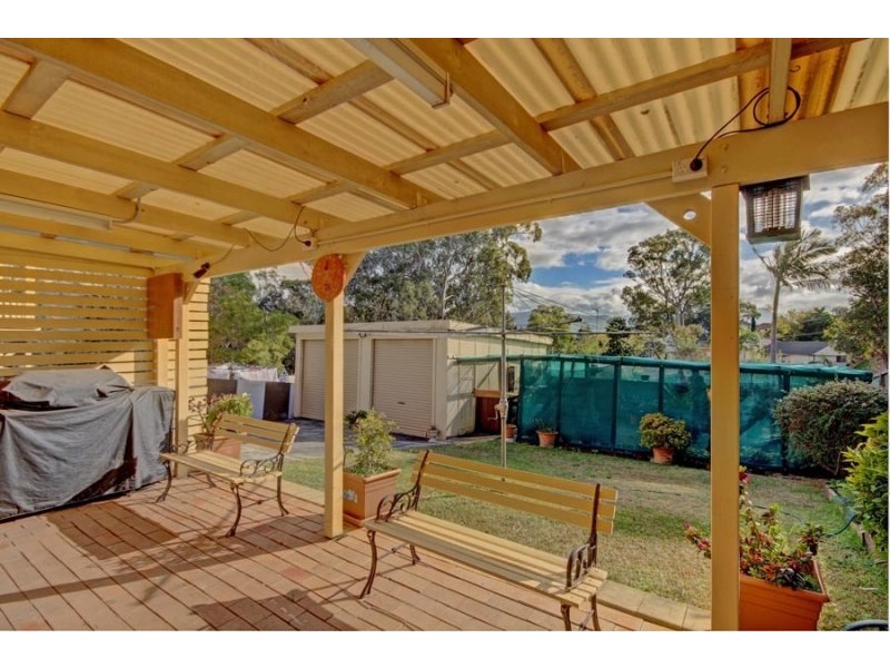 6 Larama Avenue, Dapto NSW 2530