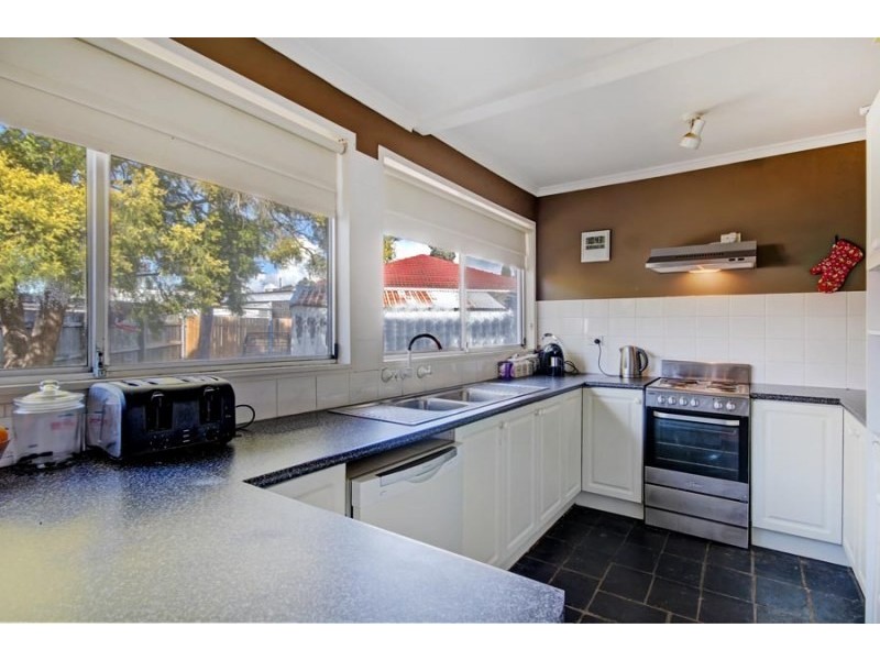 27 Culgoa Crescent, Koonawarra NSW 2530