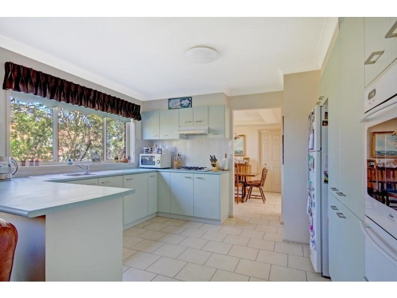 21 Glengarry Way, Horsley NSW 2530