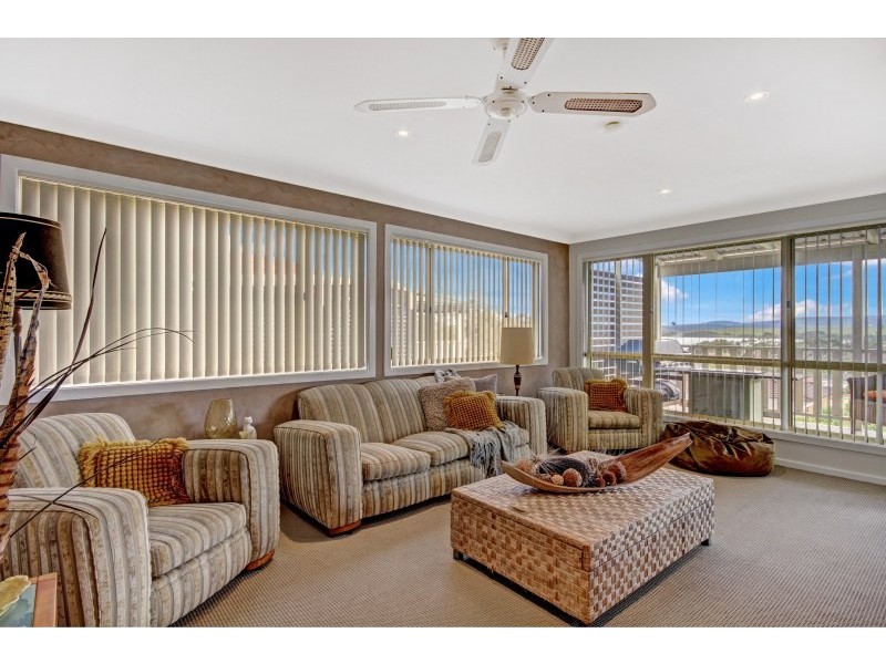 19 Hayward Street, Kanahooka NSW 2530