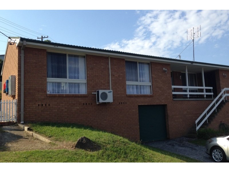 1/2 Willandra Place, Koonawarra NSW 2530