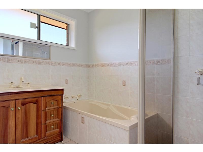 29 Elm Street, Albion Park Rail NSW 2527