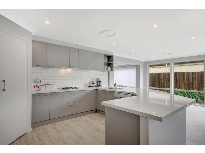 6 North Terrace, Dapto NSW 2530