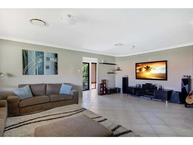 13 Chinchilla Way, Albion Park NSW 2527