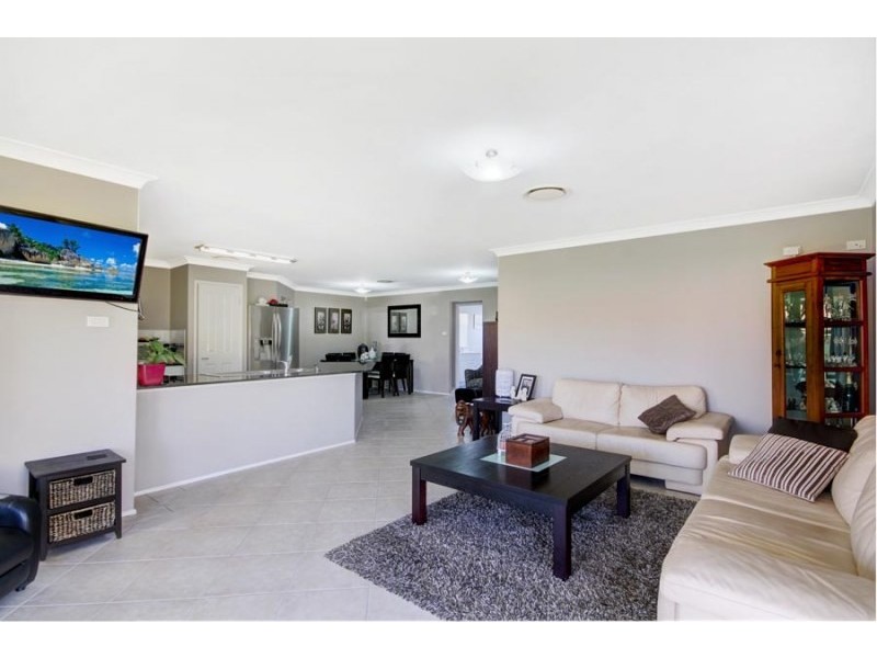 13 Chinchilla Way, Albion Park NSW 2527