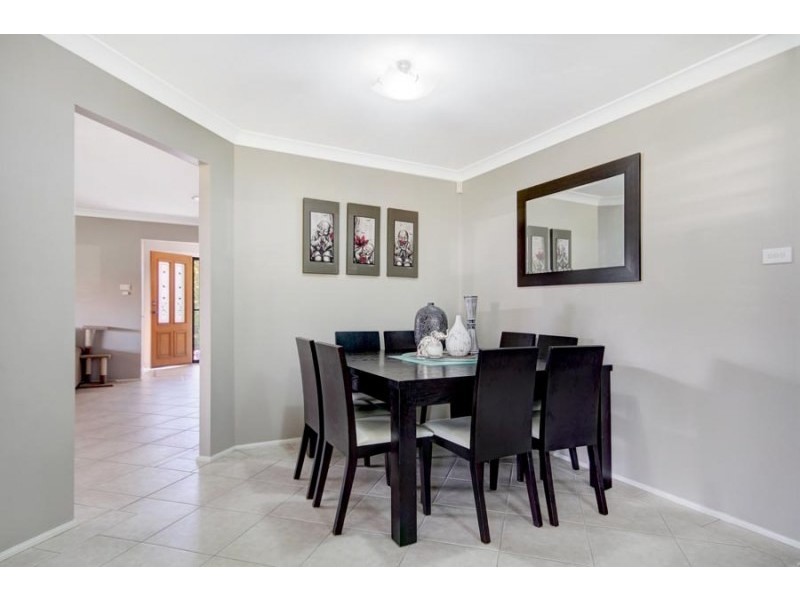 13 Chinchilla Way, Albion Park NSW 2527