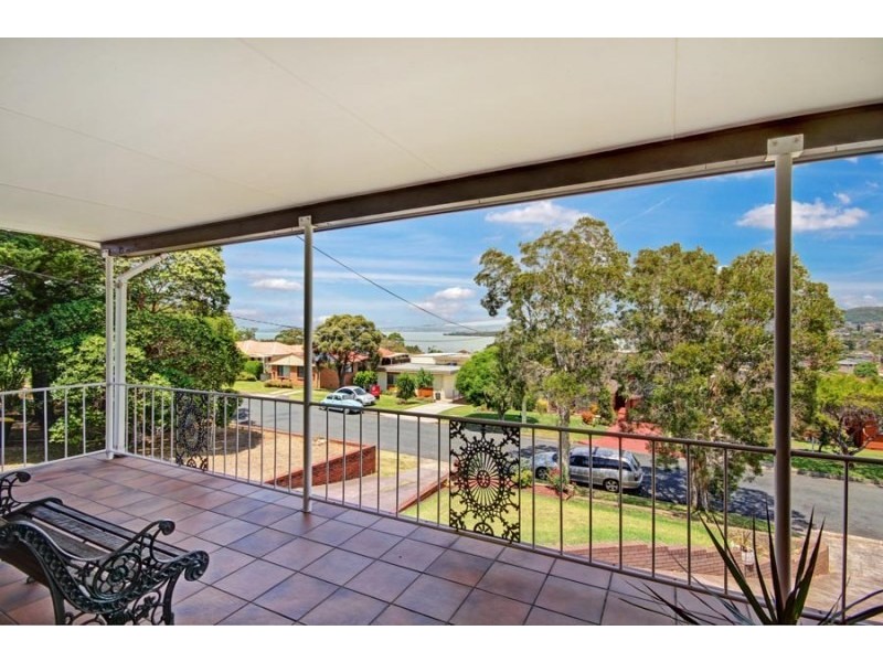 16 Hayward Street, Kanahooka NSW 2530