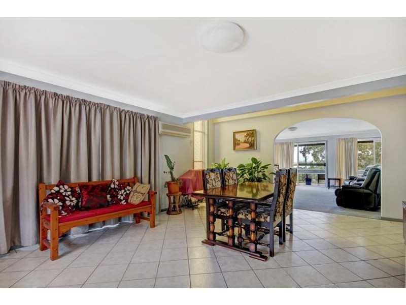 16 Hayward Street, Kanahooka NSW 2530