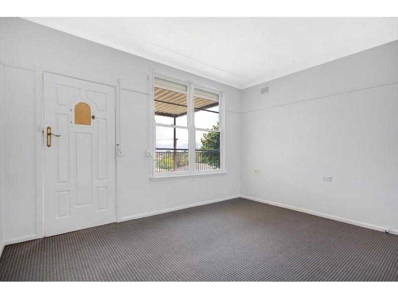 18 Norfolk Street, Berkeley NSW 2506