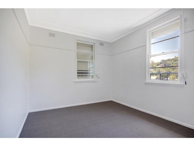 18 Norfolk Street, Berkeley NSW 2506