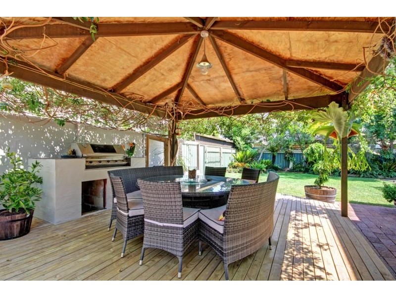 32 Rogers Avenue, Kanahooka NSW 2530