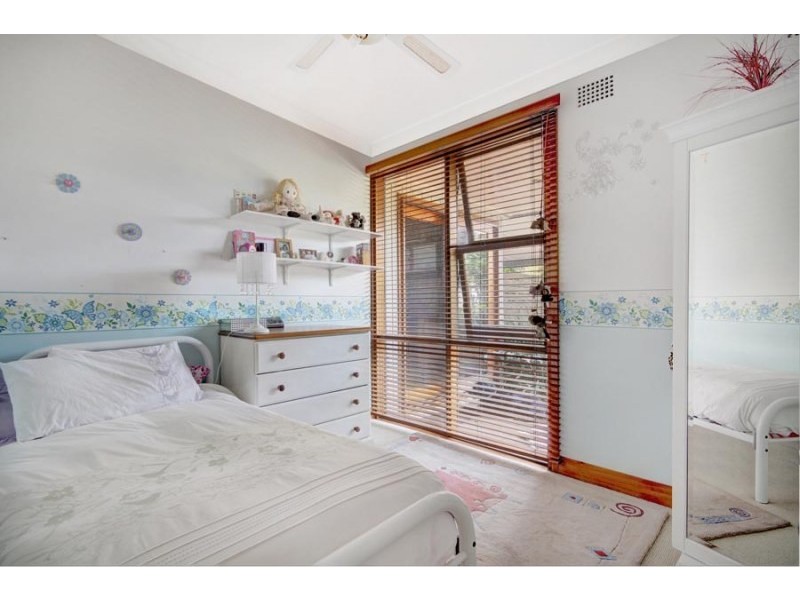 32 Rogers Avenue, Kanahooka NSW 2530