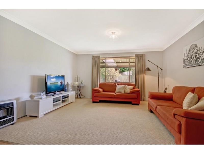 16 Selwyn Grove, Horsley NSW 2530