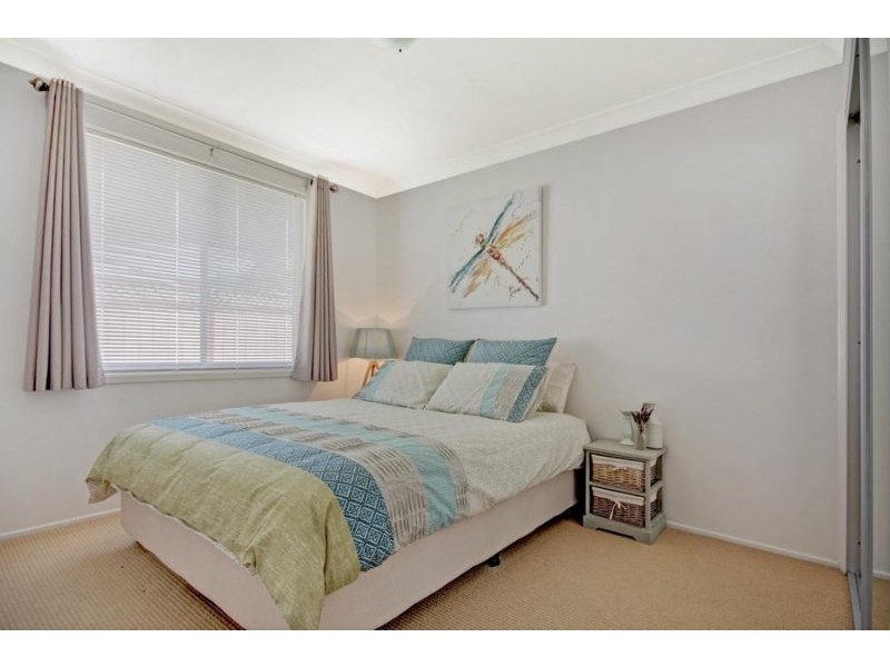 16 Selwyn Grove, Horsley NSW 2530