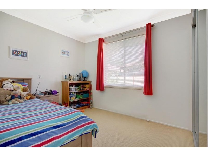 16 Selwyn Grove, Horsley NSW 2530