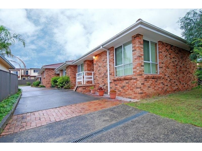 1/1 Yorkshire Road, Dapto NSW 2530