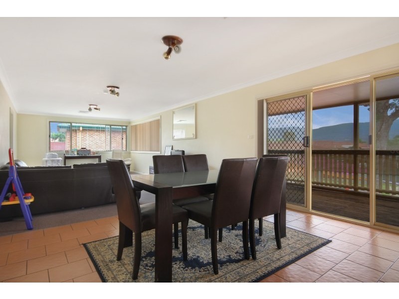 2/66-70 Habeda Avenue, Horsley NSW 2530