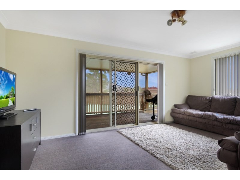2/66-70 Habeda Avenue, Horsley NSW 2530