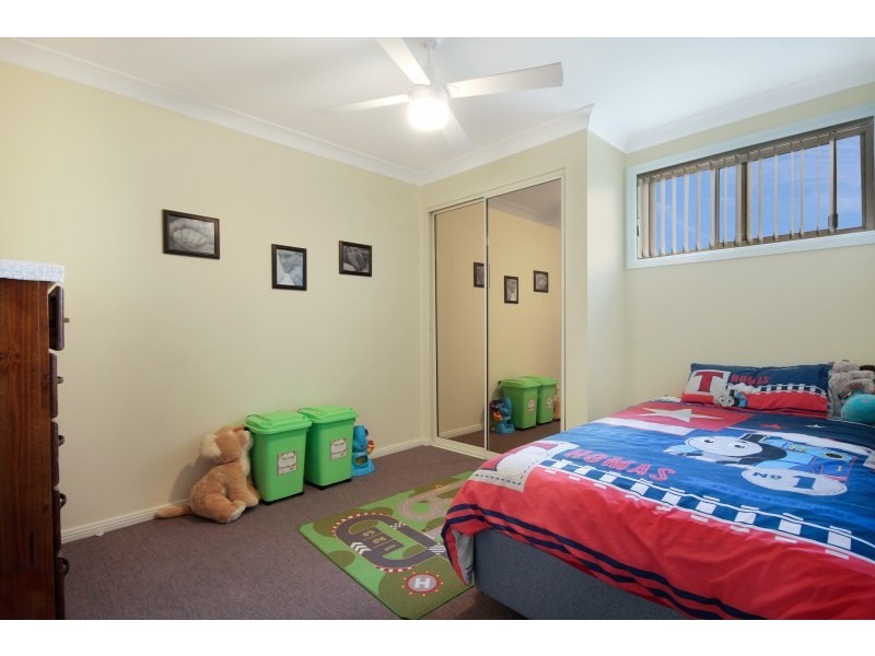 2/66-70 Habeda Avenue, Horsley NSW 2530