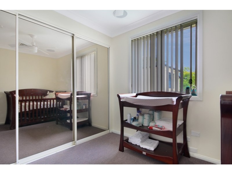 2/66-70 Habeda Avenue, Horsley NSW 2530