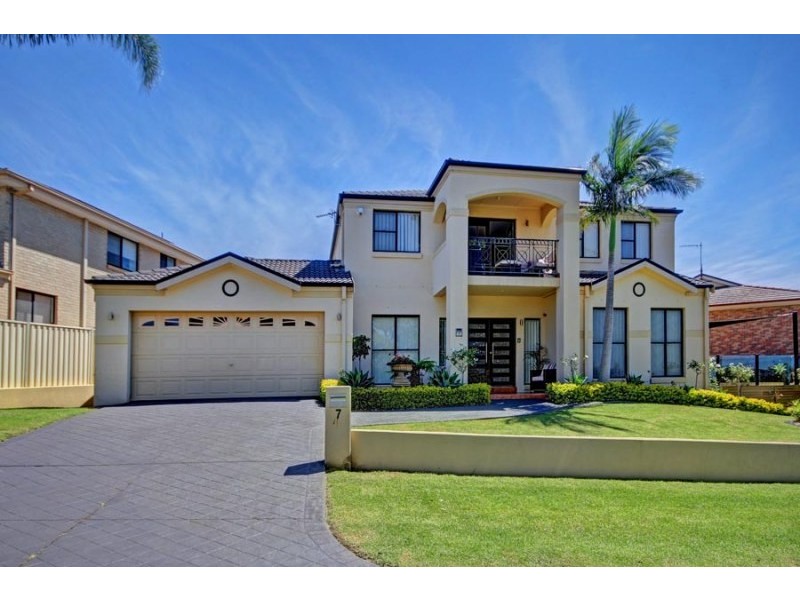 7 Murra Murra Road, Kanahooka NSW 2530