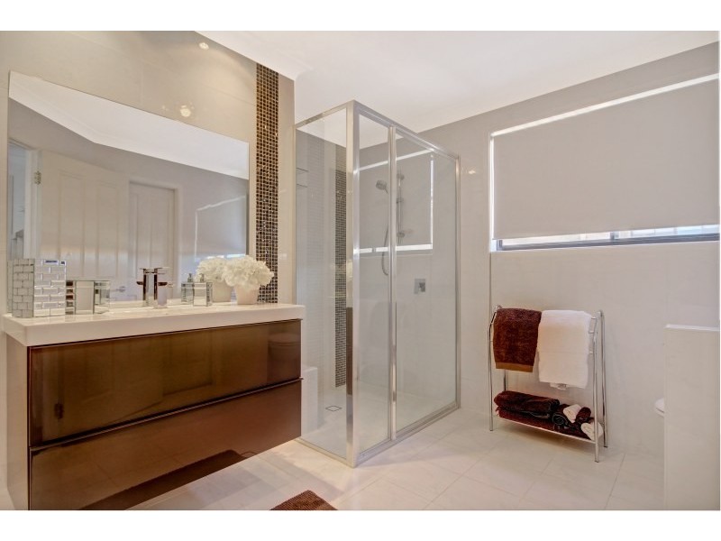 7 Murra Murra Road, Kanahooka NSW 2530