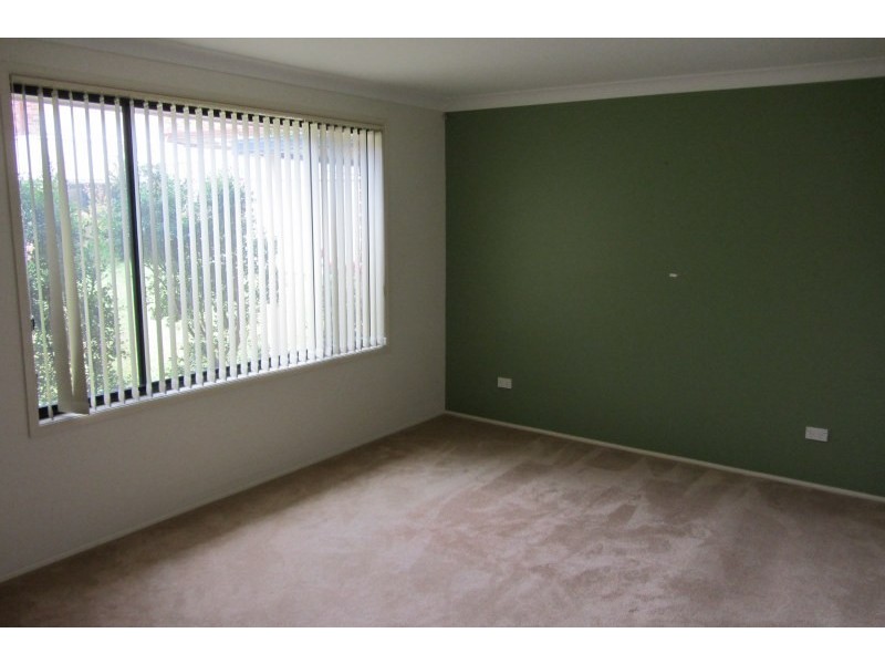 20 Boddington Way, Horsley NSW 2530