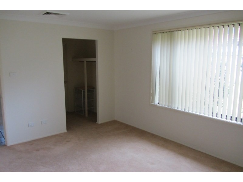 20 Boddington Way, Horsley NSW 2530