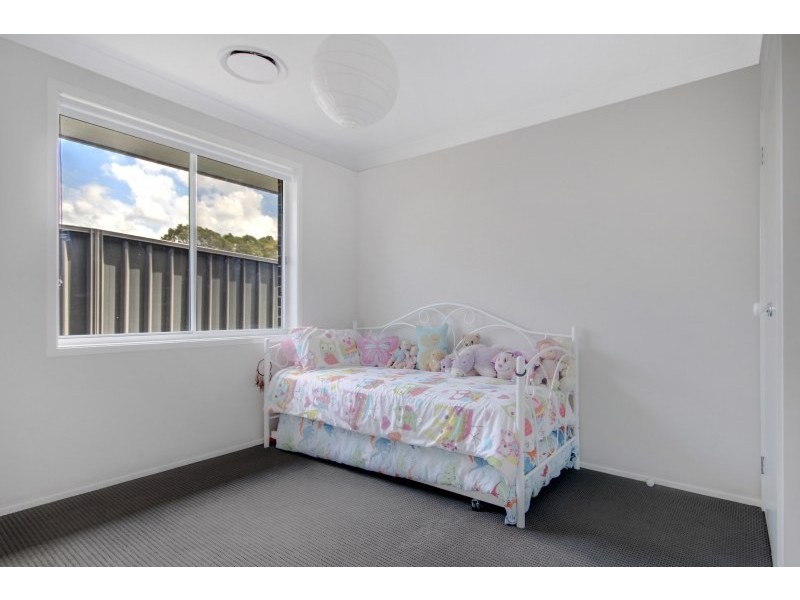 26 Mallon Avenue, Horsley NSW 2530