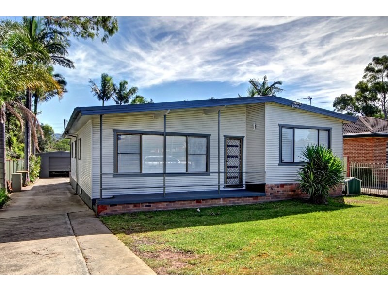 128 Edgeworth Avenue, Kanahooka NSW 2530