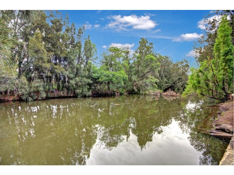 128 Edgeworth Avenue, Kanahooka NSW 2530