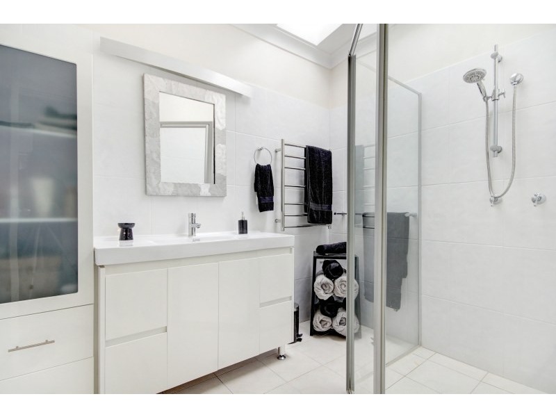 128 Edgeworth Avenue, Kanahooka NSW 2530