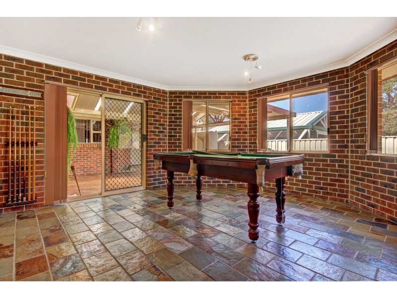 62 Habeda Avenue, Horsley NSW 2530