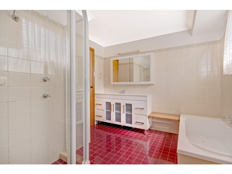 62 Habeda Avenue, Horsley NSW 2530