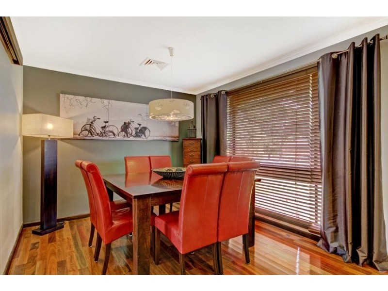 8 Windsor Crescent, Brownsville NSW 2530