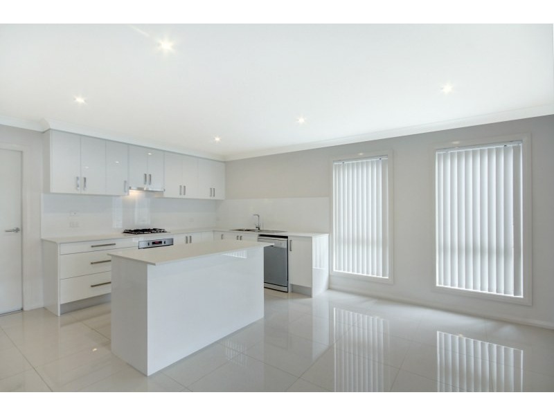 2/201 Wyndarra Way, Koonawarra NSW 2530