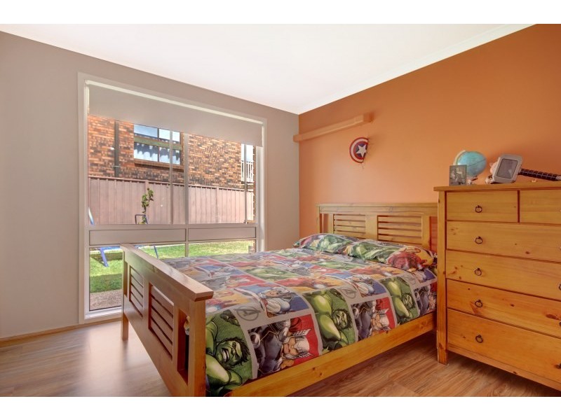 6 Meehan Close, Horsley NSW 2530