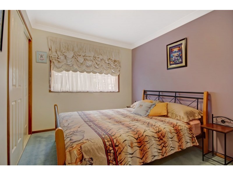 24 Highview Drive, Farmborough Heights NSW 2526