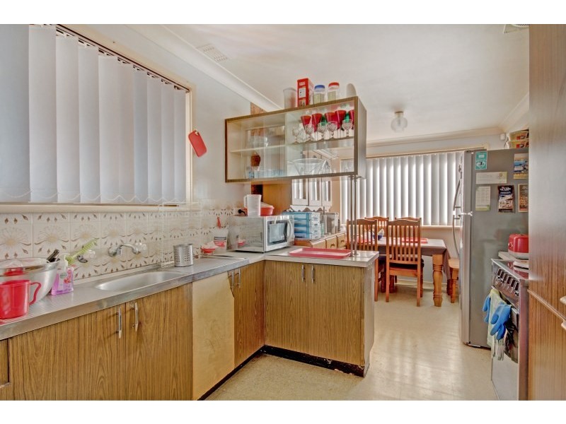 19 Beaurepaire Avenue, Mount Warrigal NSW 2528