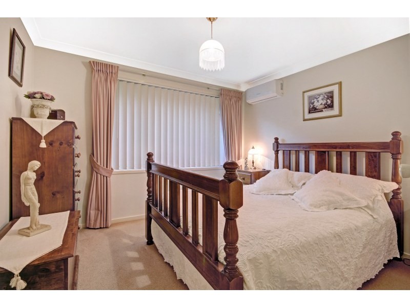 16 Glenlee Drive, Horsley NSW 2530