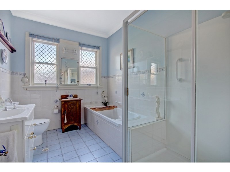 87 Prince Edward Drive, Dapto NSW 2530