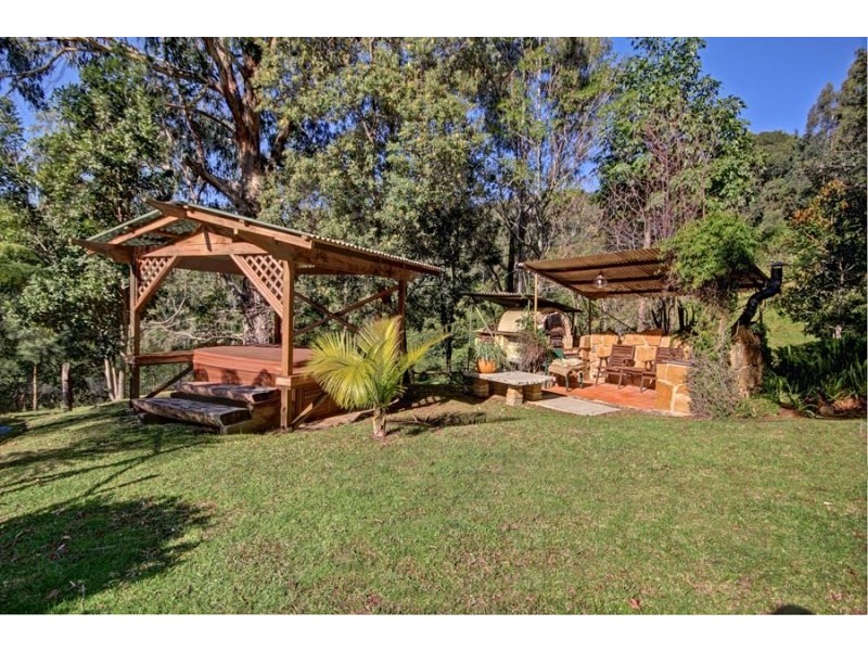761 Calderwood Road, Calderwood NSW 2527
