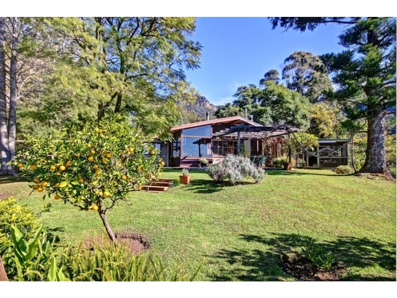 761 Calderwood Road, Calderwood NSW 2527
