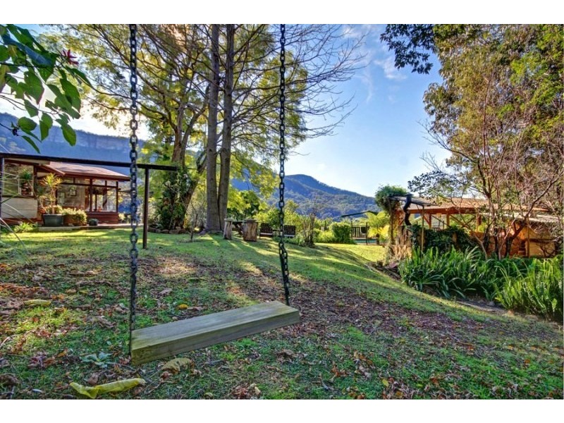 761 Calderwood Road, Calderwood NSW 2527