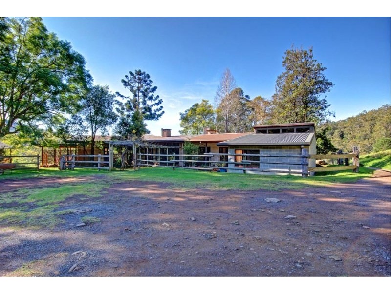 761 Calderwood Road, Calderwood NSW 2527