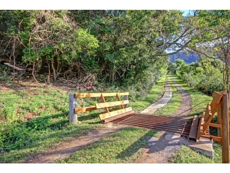 761 Calderwood Road, Calderwood NSW 2527