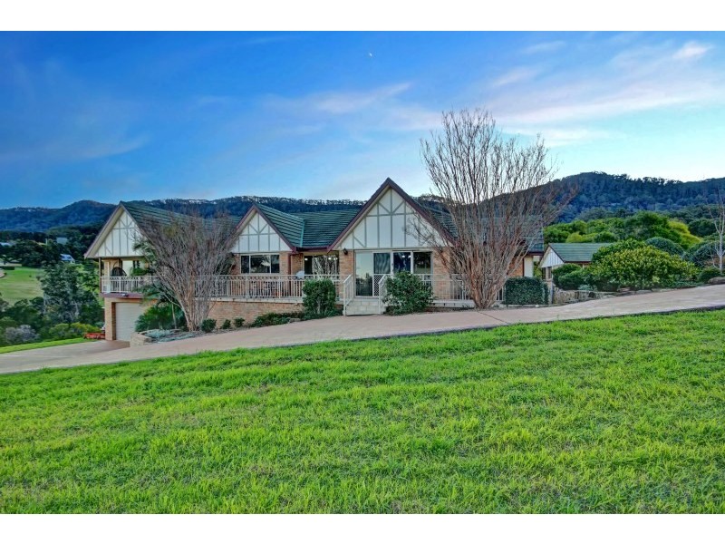 293 Sheaffes Road, Dapto NSW 2530