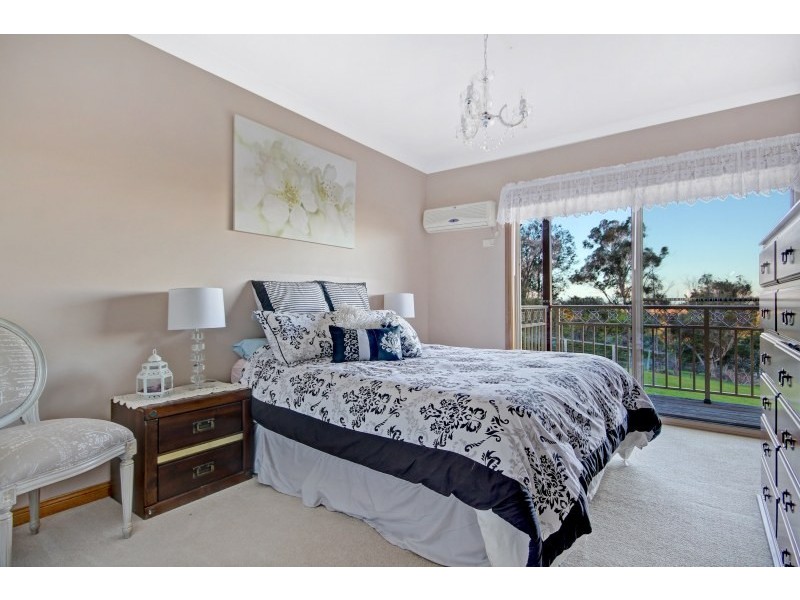 293 Sheaffes Road, Dapto NSW 2530