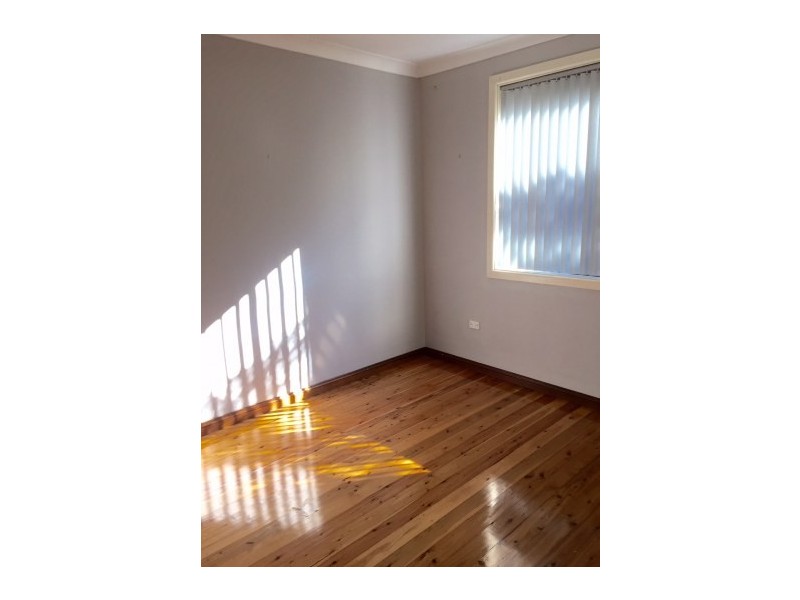 9 Cudgee Crescent, Mount Kembla NSW 2526